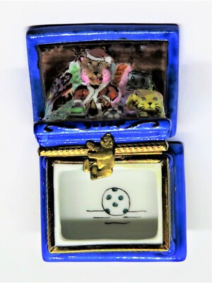 LIMOGES FRANCE BOX - CHRISTMAS - TOY CHEST & A TEDDY BEAR IN A SANTA CLAUS SUIT