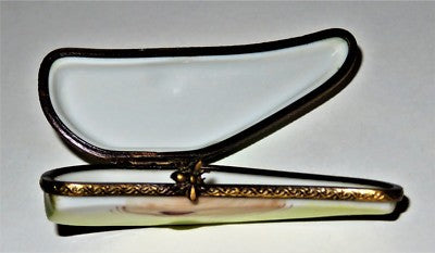 LIMOGES FRANCE BOX~ LAGLORIETTE ~ GREEN PEAR SLICE ~BEE~ FRUITS ~PEINT MAIN~ MIB