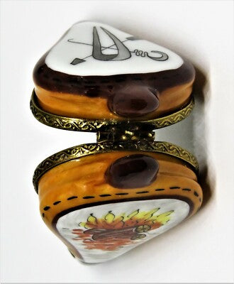 LIMOGES FRANCE BOX ~ CHRISTMAS FIREPLACE BELLOWS ~ TOOLS & BURNING LOGS ~ WINTER