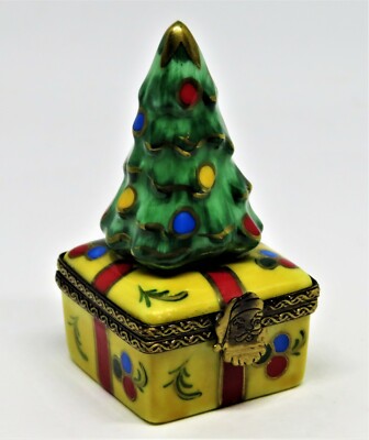 LIMOGES FRANCE BOX - CHRISTMAS TREE ON A PRESENT BASE - SANTA CLAUS CLASP