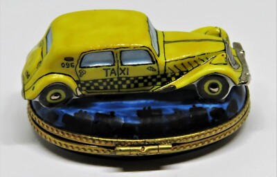 LIMOGES FRANCE BOX - ANTIQUE YELLOW CHECKERED TAXI CAB - CITY SKYLINE - CAR