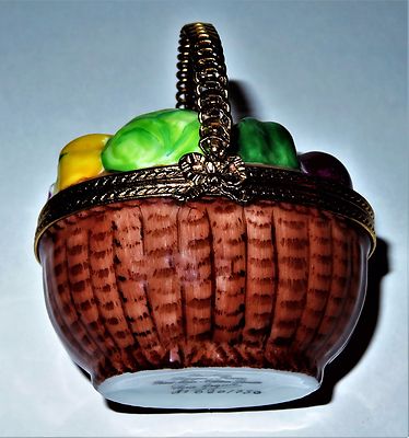 LIMOGES FRANCE BOX - PIERRE ARQUIE - WICKER BASKET OF VEGETABLES & METAL HANDLE