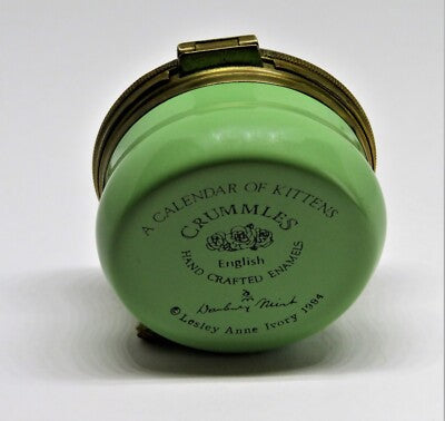CRUMMLES ENGLISH ENAMEL BOX - KITTEN & FLOWERS & EASTER EGGS - LESLEY ANNE IVORY