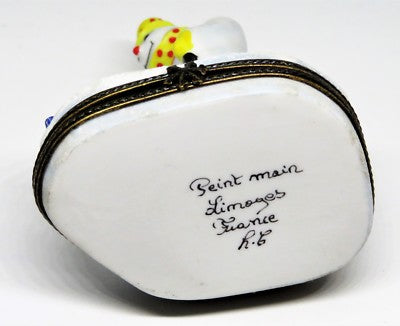LIMOGES BOX - CHRISTMAS - SNOWMAN/SNOWLADY WITH SCARF & HAT SKIING TO NORTH POLE