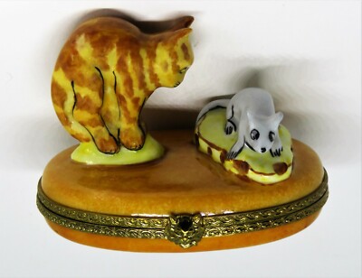 LIMOGES FRANCE BOX - VINTAGE TABBY CAT & MOUSE & SWISS CHEESE - CAT FACE CLASP