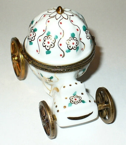 LIMOGES FRANCE BOX - CINDERELLA'S COACH - FLOWERS & SLIPPER - ROYAL CARRIAGE