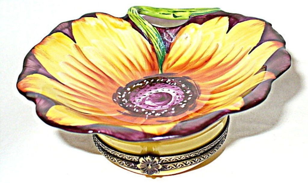 LIMOGES FRANCE BOX~ PARRY-VIEILLE ~ YELLOW SUNFLOWER & CUT OUT STEM ~ PEINT MAIN