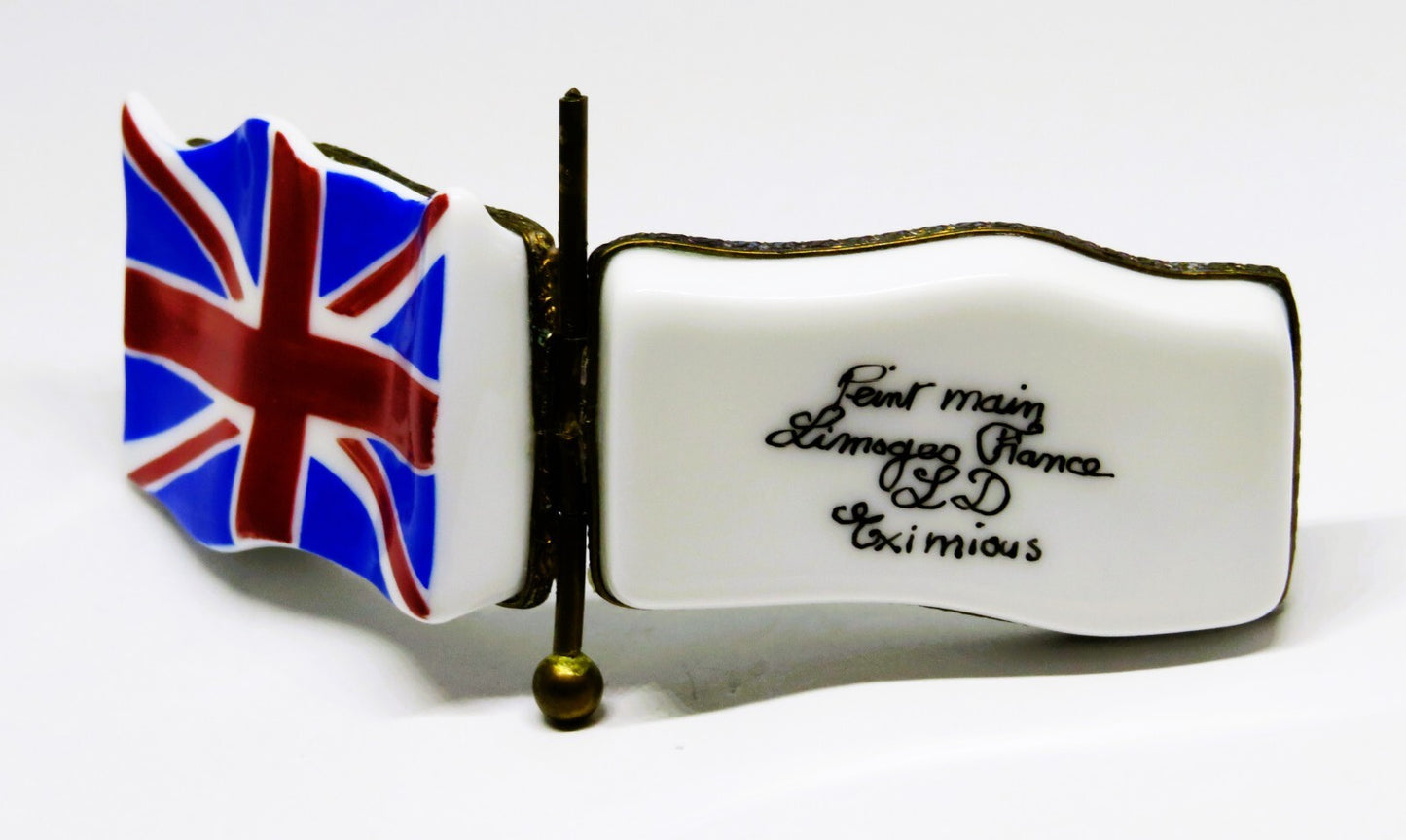 LIMOGES FRANCE BOX -EXIMIOUS- BRITISH UNION JACK FLAG ON A POLE - UNITED KINGDOM