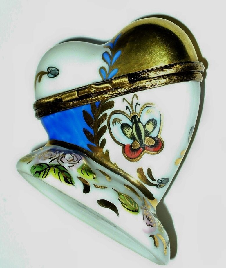 LIMOGES FRANCE BOX~ CHAMART ~ LEANING HEART ~ FLOWERS & BUTTERFLY ~ ANNIVERSARY
