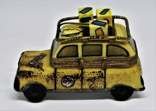 LIMOGES FRANCE BOX- AFRICAN SAFARI CAR & LUGGAGE - KENYA TRAVEL LABELS - VEHICLE
