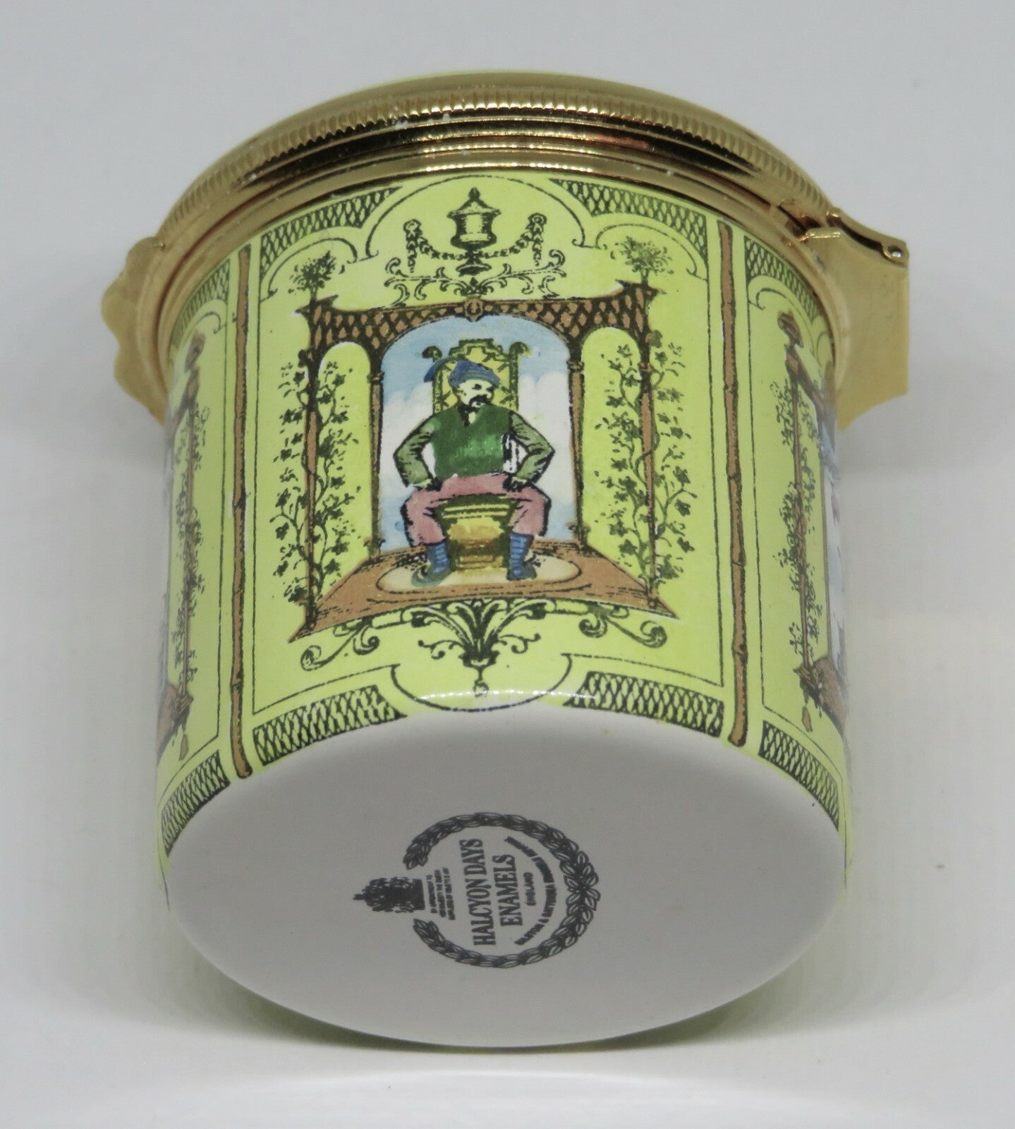 HALCYON DAYS ENAMEL BOX- ASIAN SCENES - CHINOISERIE -TREES- PAGODA -BIRD- PEOPLE