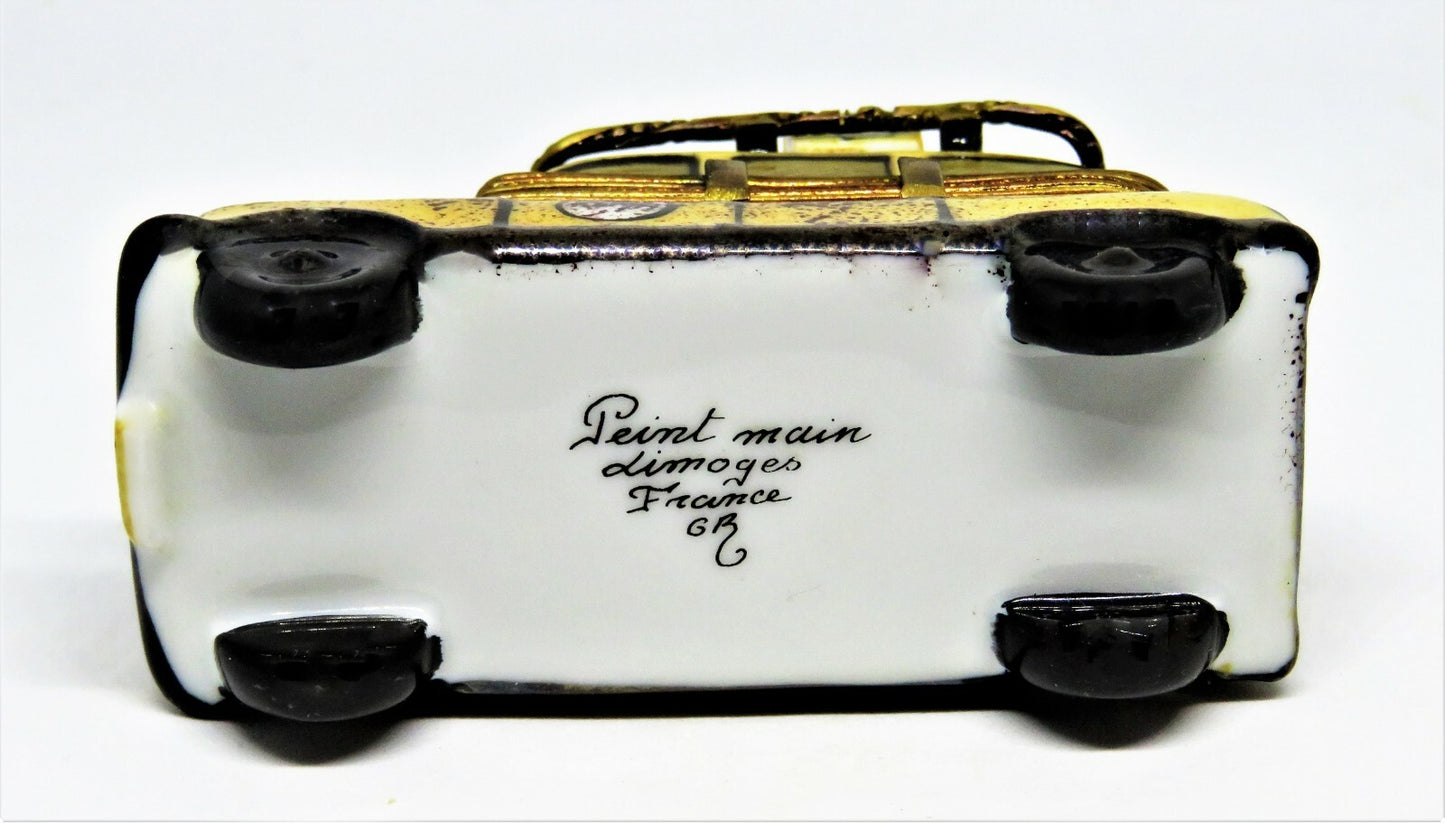 LIMOGES FRANCE BOX- AFRICAN SAFARI CAR & LUGGAGE - KENYA TRAVEL LABELS - VEHICLE
