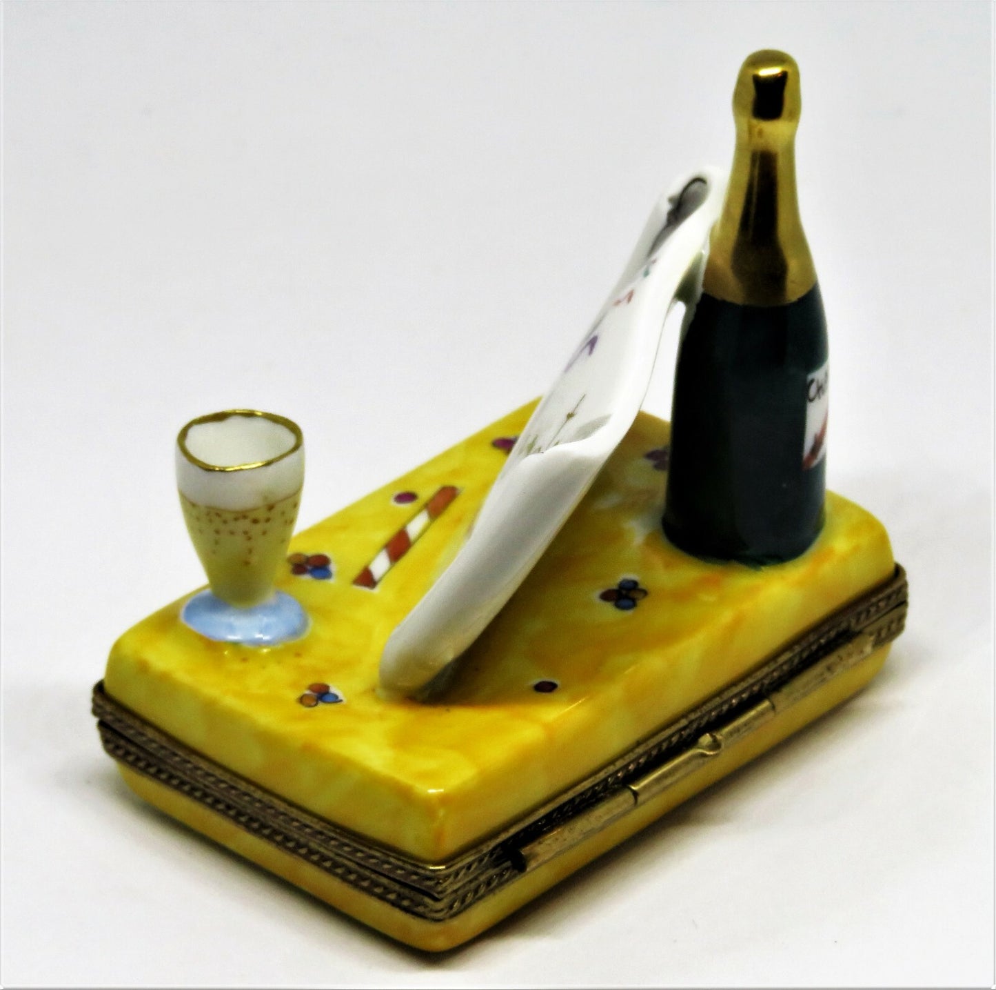 LIMOGES BOX - CHAMART - "CELEBRATE" BANNER & CHAMPAGNE - WEDDING - GRADUATION