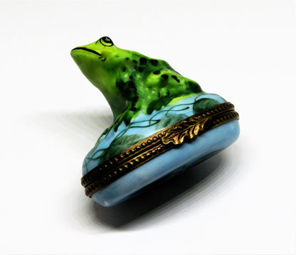 LIMOGES FRANCE BOX - PARRY-VIEILLE - VINTAGE FROG IN A POND - LILY PADS