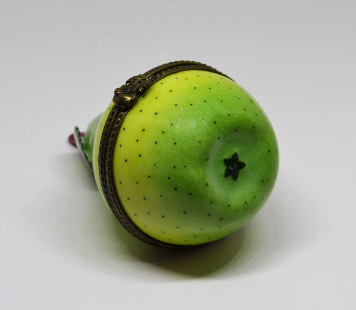LIMOGES FRANCE BOX  - LARGE SPECKLED PEAR & STEM - 3 DIMENSIONAL LEAF - FRUITS