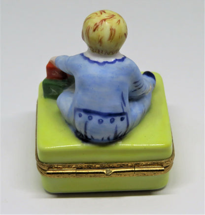 LIMOGES FRANCE BOX - ARTORIA - BABY BOY PLAYING WITH ALPHABET BLOCKS - LE NO 55