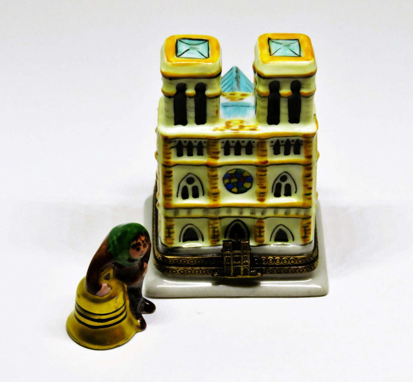 LIMOGES BOX- CHANILLE - NOTRE-DAME CATHEDRAL - BELL & HUNCHBACK - QUASIMODO - LE