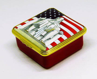 HALCYON DAYS ENGLISH ENAMEL BOX - BENJAMIN FRANKLIN & U. S. FLAG - PHILADELPHIA