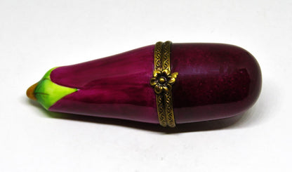 LIMOGES BOX ~ PARRY-VIEILLE ~ SMALL EGGPLANT ~AUBERGINE~ VEGETABLES ~ PEINT MAIN