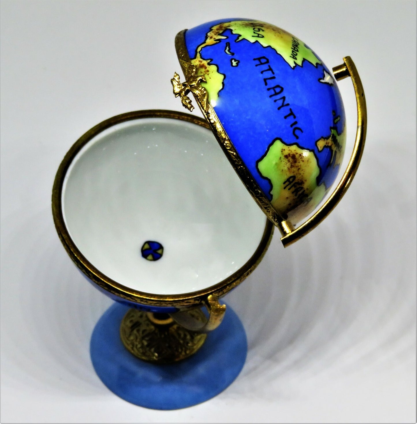 LIMOGES FRANCE BOX - WORLD GLOBE & METAL AXIS - EAGLE CLASP- GEOGRAPHY