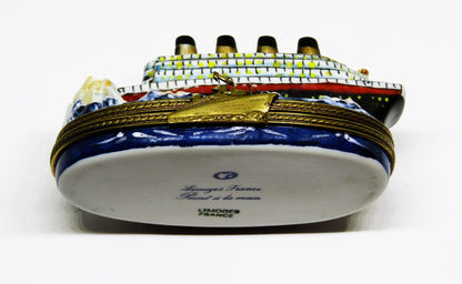 LIMOGES FRANCE BOX ~ TITANIC & ICEBERG ~ SHIP ~ OCEAN LINER ~ PEINT MAIN