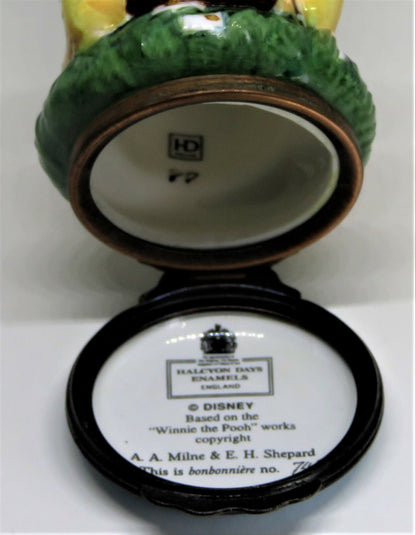 HALCYON DAYS ENAMEL BOX - WINNIE THE POOH & HUNNY POT BONBONNIERE - DISNEY