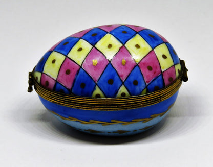 LIMOGES FRANCE BOX ~ VINTAGE HARLEQUIN EGG ~ DIAMOND PATTERN ~"I LOVE YOU"