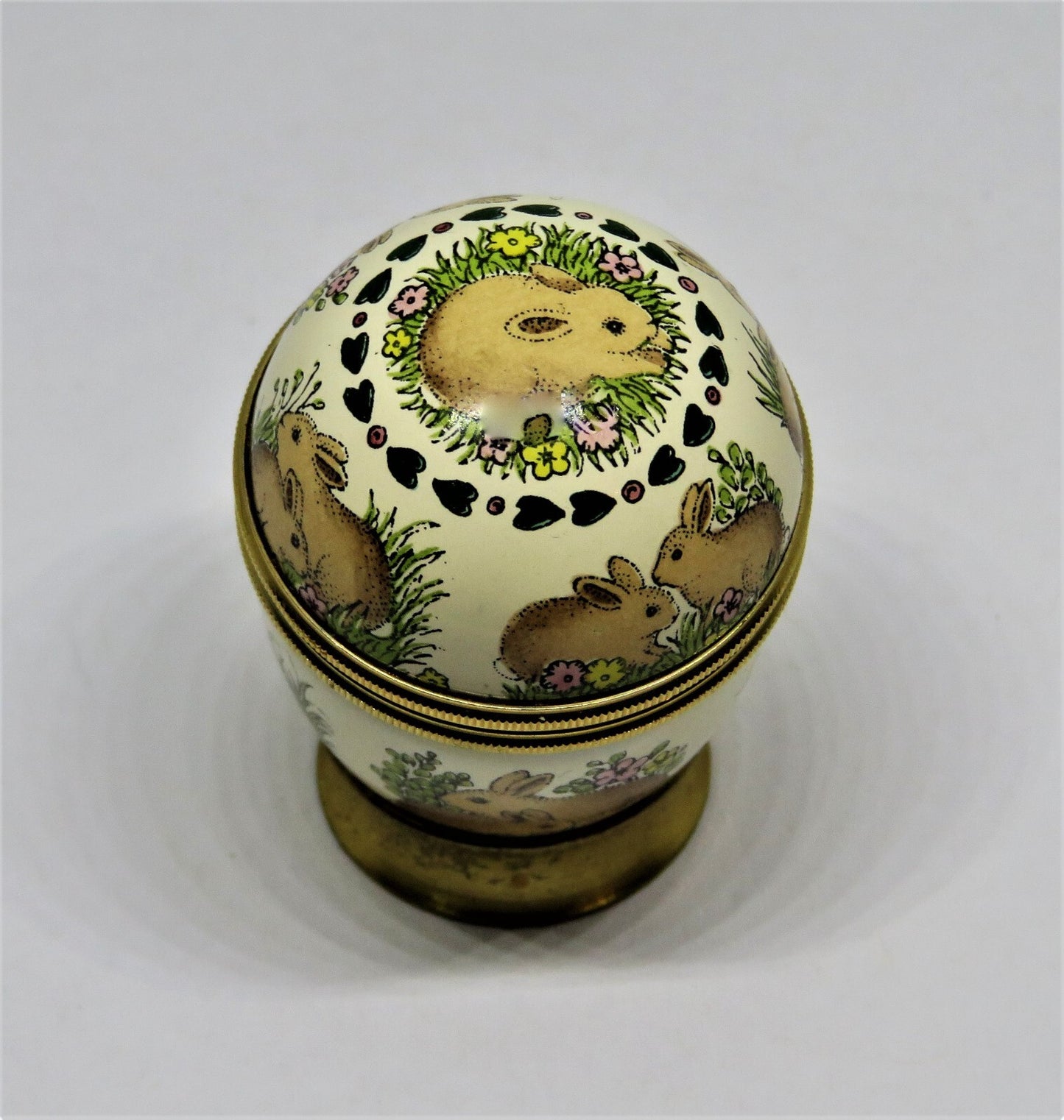 HALCYON DAYS ENAMEL BOX - VINTAGE EASTER BUNNY EGG & STAND - RABBITS & FLOWERS