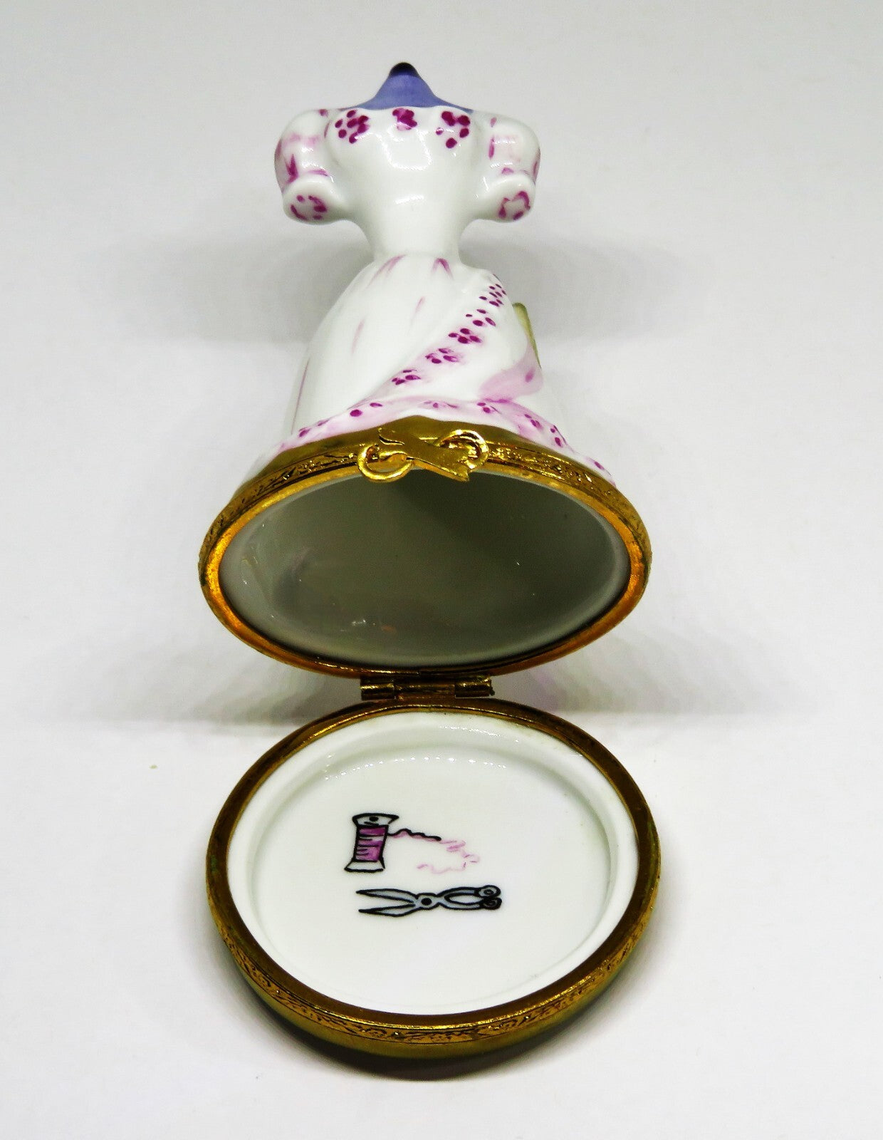 LIMOGES BOX ~ARTORIA~ PROM DRESS ON A MANNEQUIN ~ SEWING ~ SCISSORS ~ PEINT MAIN