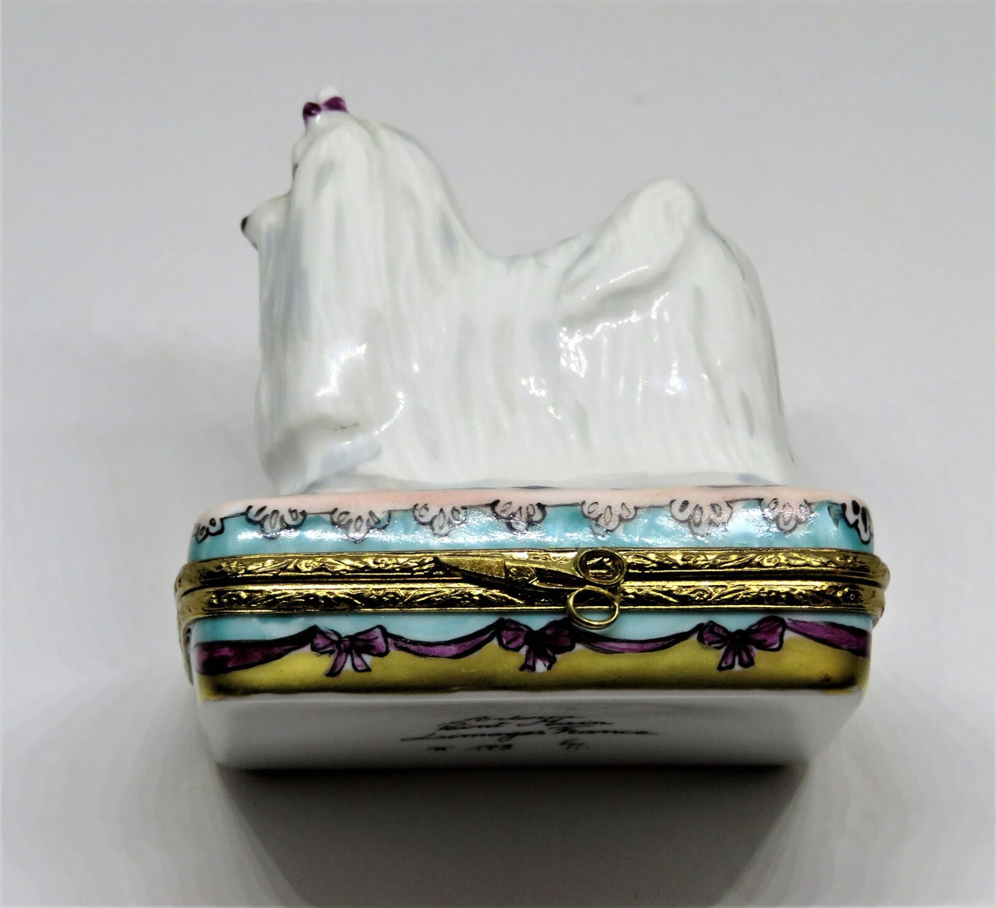 LIMOGES FRANCE BOX - ARTORIA - MALTESE DOG & GROOMING ACCESSORIES - PUPPY - LE