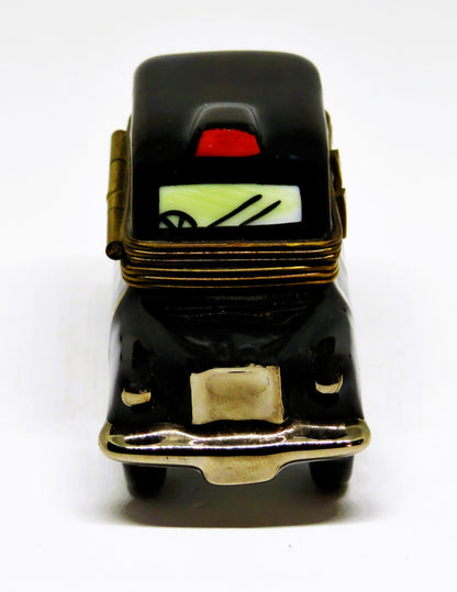 LIMOGES BOX  ~ FRENCH/ENGLISH BLACK TAXICAB ~ EUROPEAN CAR ~ VEHICLE ~PEINT MAIN