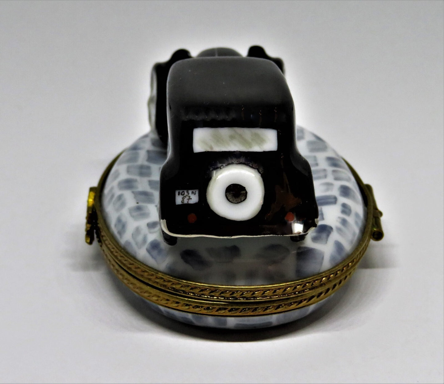 LIMOGES FRANCE BOX - ANTIQUE FRENCH CAR - BLACK 1934 CITROEN SEDAN - AUTOMOBILE