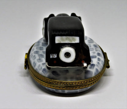 LIMOGES FRANCE BOX - ANTIQUE FRENCH CAR - BLACK 1934 CITROEN SEDAN - AUTOMOBILE