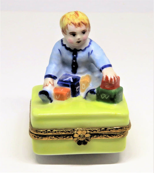 LIMOGES FRANCE BOX - ARTORIA - BABY BOY PLAYING WITH ALPHABET BLOCKS - LE NO 55
