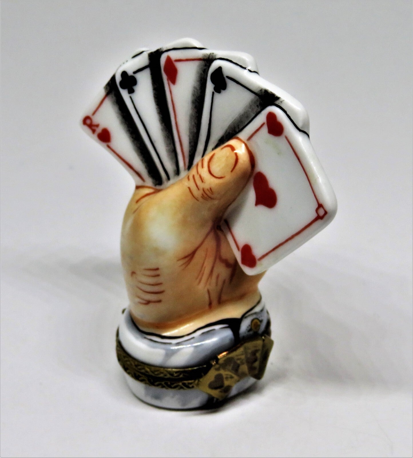 LIMOGES FRANCE BOX - ROCHARD  - SLEIGHT OF HAND - MALE HAND AND PLAYING CARDS