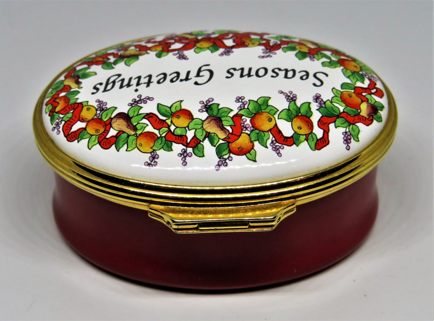 HALCYON DAYS ENAMEL BOX - "SEASONS GREETINGS" - CHRISTMAS WREATH - MISTLETOE
