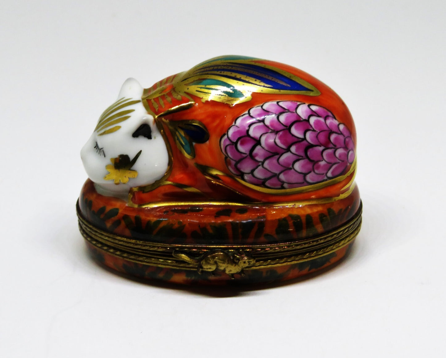 LIMOGES FRANCE BOX - SLEEPING ASIAN CAT -FLORAL CROUCHING KITTY- FLOWERS - MOUSE