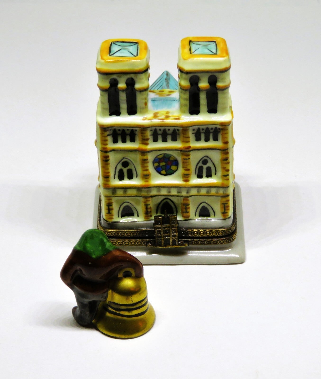 LIMOGES BOX- CHANILLE - NOTRE-DAME CATHEDRAL - BELL & HUNCHBACK - QUASIMODO - LE