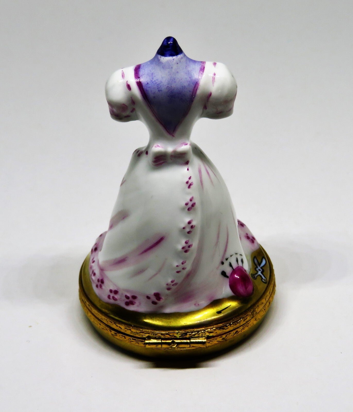 LIMOGES BOX ~ARTORIA~ PROM DRESS ON A MANNEQUIN ~ SEWING ~ SCISSORS ~ PEINT MAIN