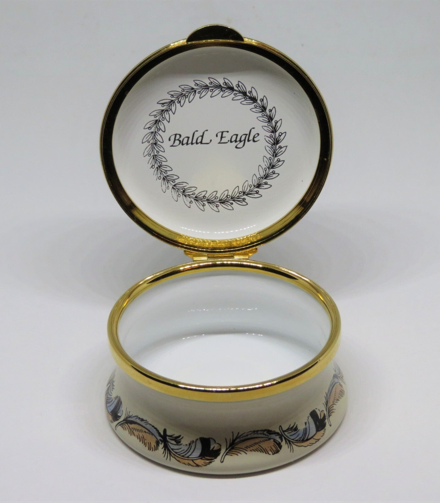 STAFFORDSHIRE ENGLISH ENAMEL BOX - AMERICAN BALD EAGLE - NATIONAL BIRD OF U. S.