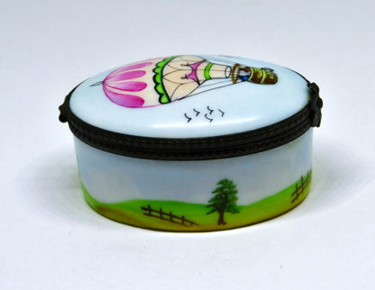 LIMOGES FRANCE BOX - ROCHARD - VINTAGE HOT AIR BALLOON - BETTY ST. JOHN - 1983