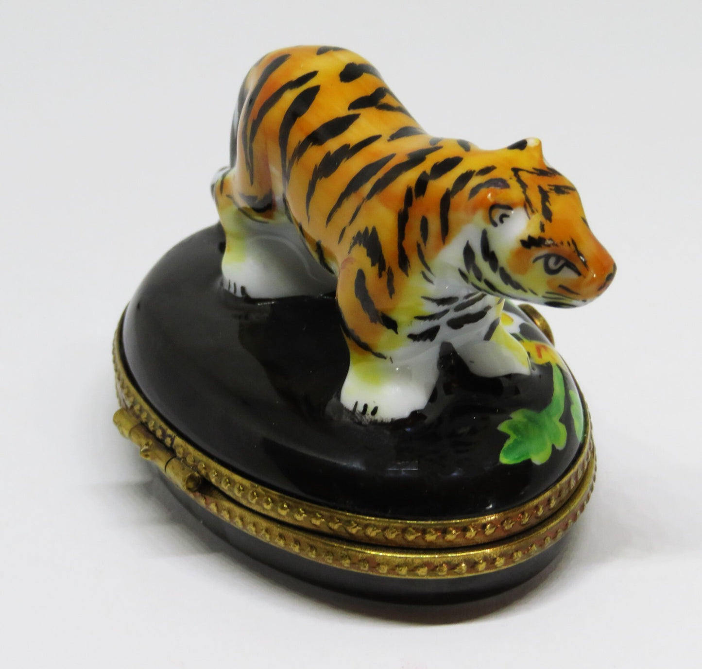 LIMOGES FRANCE BOX - TIGER ON A FLORAL BASE - WILD CATS - FLOWERS