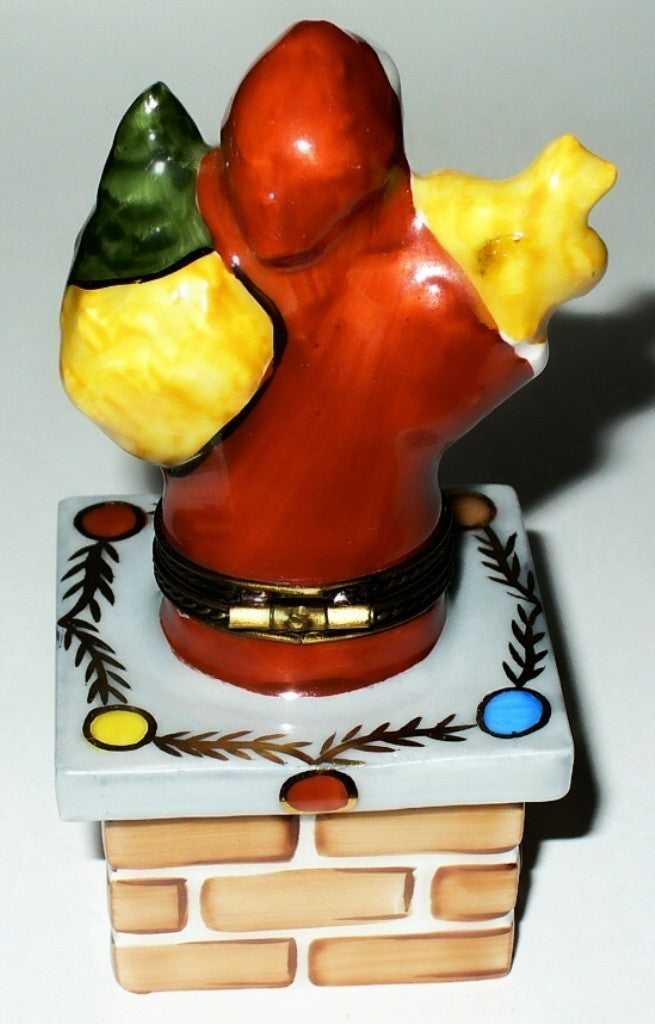 LIMOGES FRANCE BOX ~ SANTA CLAUS IN CHIMNEY ~ CHRISTMAS TREE & TOYS ~ PEINT MAIN