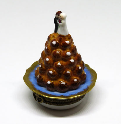LIMOGES BOX - PARRY-VIEILLE - FRENCH CROQUEMBOUCHE WEDDING CAKE - BRIDE & GROOM