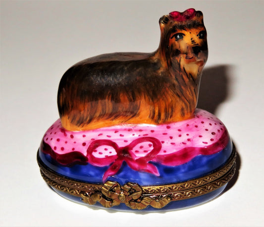 LIMOGES FRANCE BOX ~ PV ~ YORKSHIRE TERRIER DOG & BONE ~ YORKIE ~ PEINT MAIN