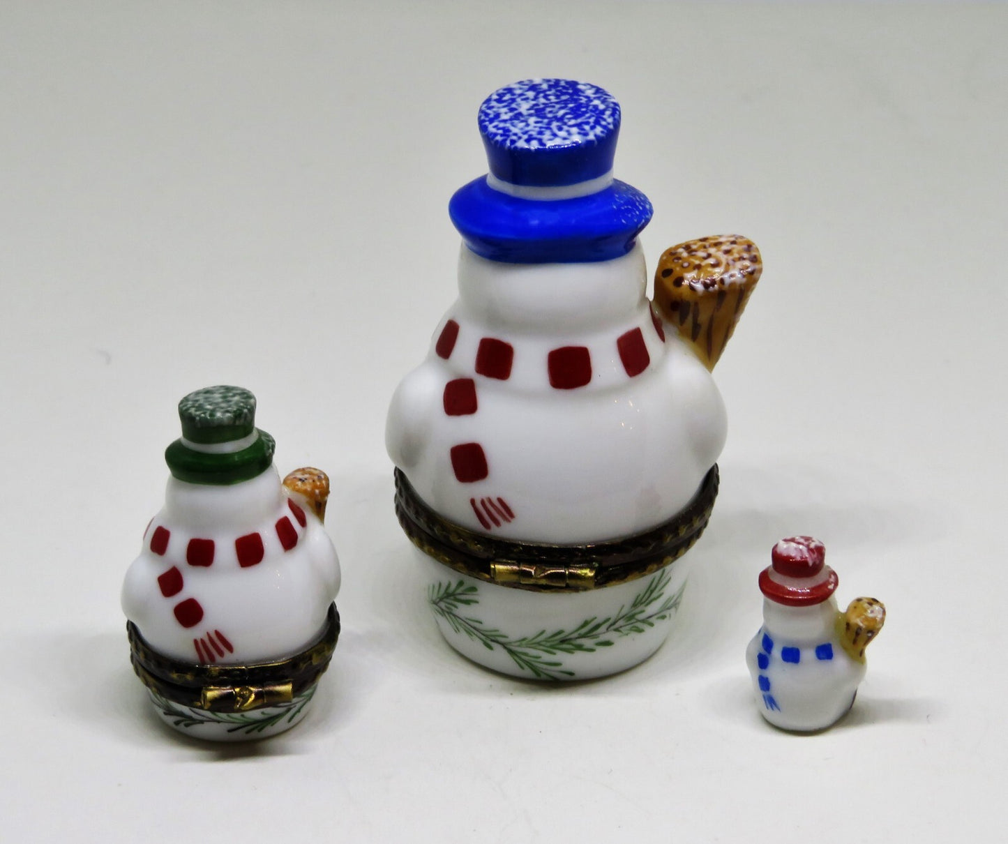 LIMOGES BOX - ROCHARD - CHRISTMAS - NESTING SNOWMAN SET - 2 BOXES - 3 PIECES