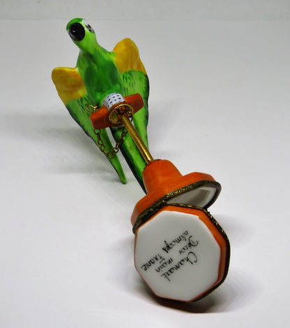 LIMOGES FRANCE BOX - CHAMART - VINTAGE PARROT CHAINED ON A PERCH - BIRDS