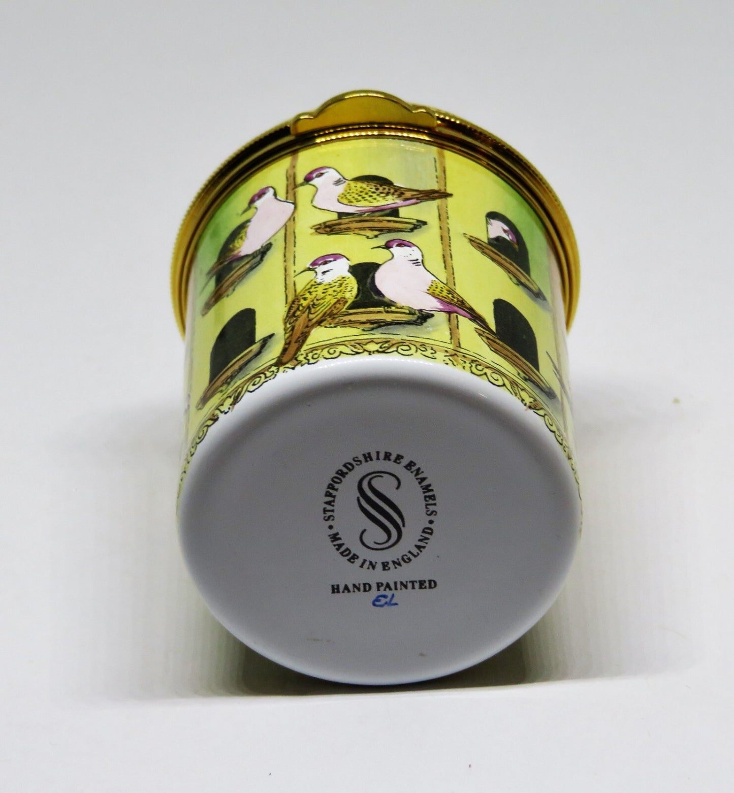 STAFFORDSHIRE ENGLISH ENAMEL BOX - DOVECOTE - BIRD HOUSE- PIGEONS - MIB