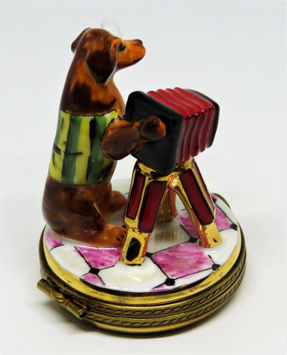 LIMOGES FRANCE BOX - CHAMART - WHIMSICAL SPANIEL DOG & CAMERA - PHOTOGRAPHER