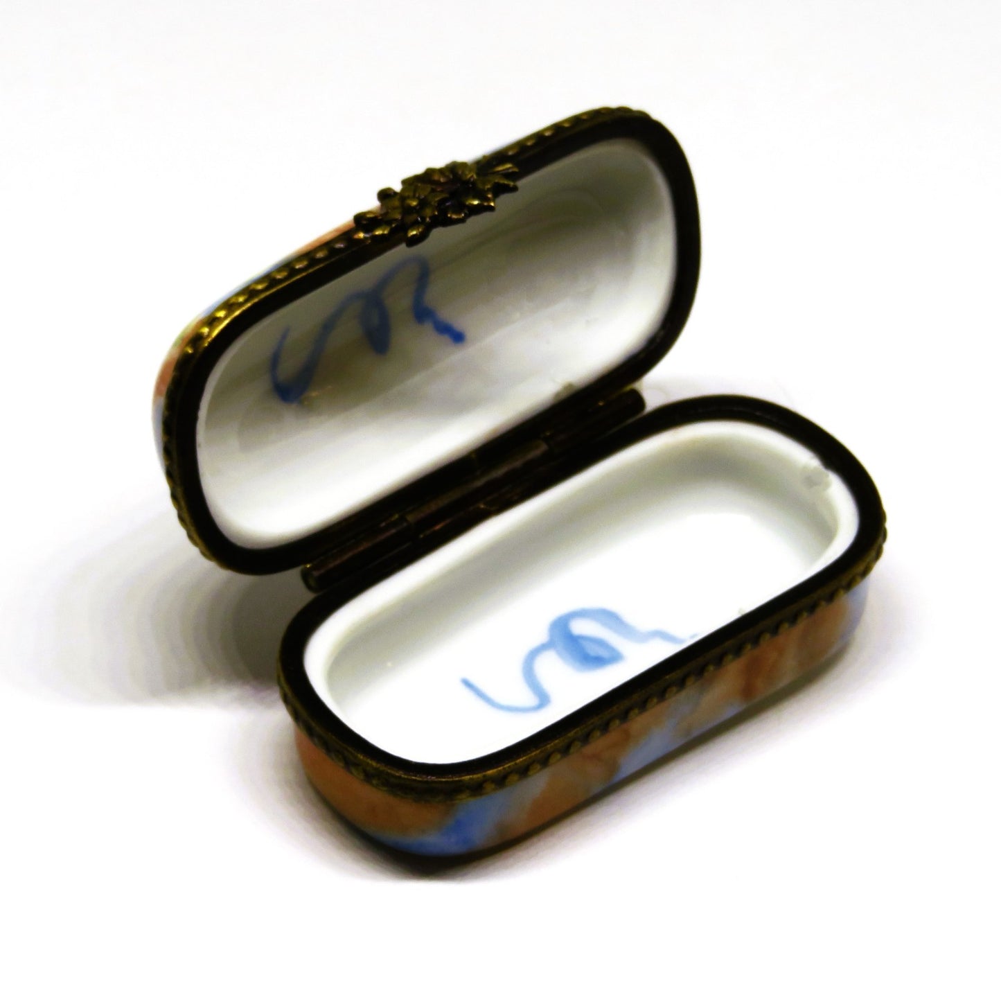 LIMOGES FRANCE - DUBARRY- SMALL FLORAL PIN BOX  - WATERCOLOR FLOWERS - RIBBONS
